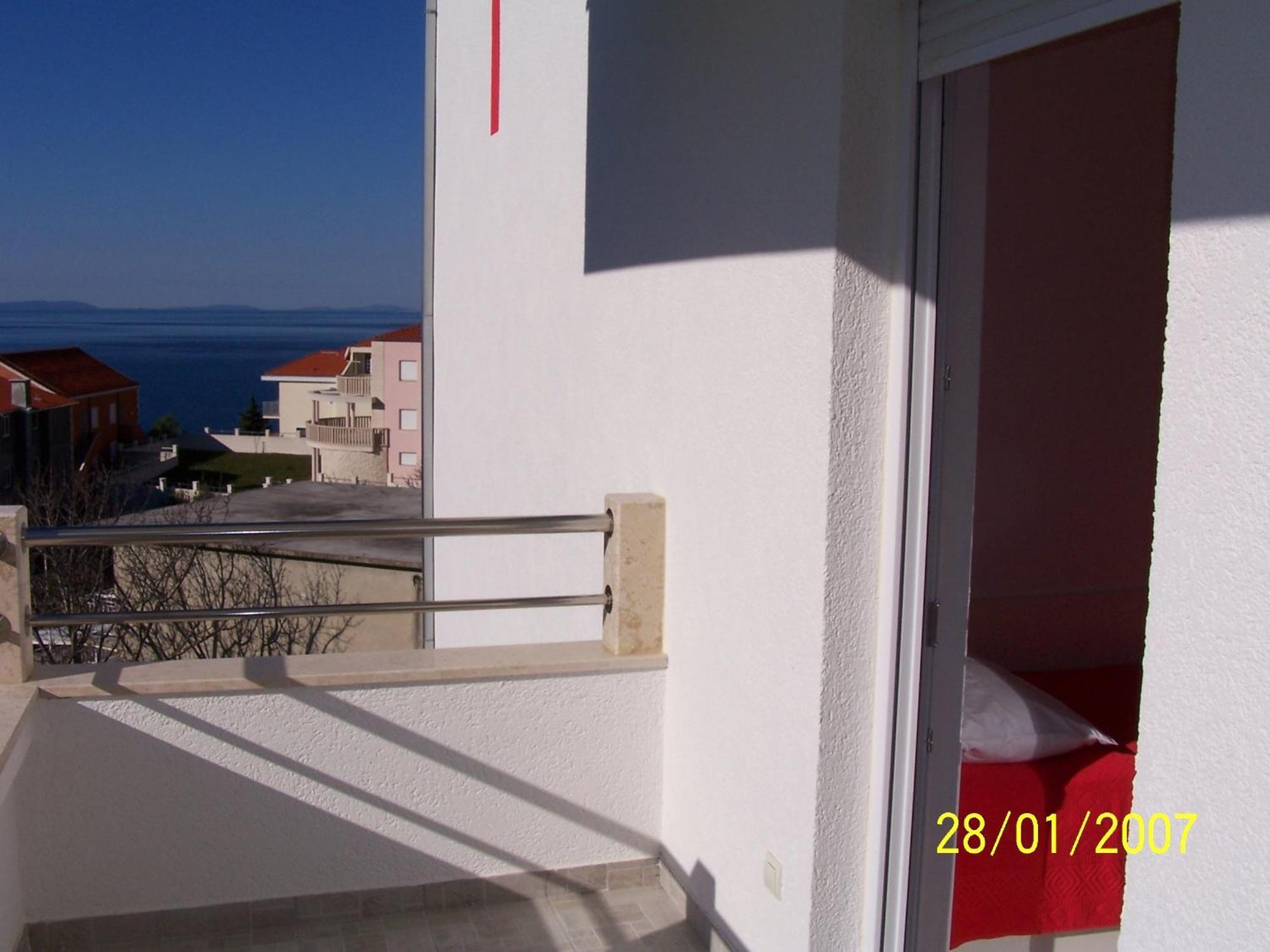 Apartments Perdijic Nemira Omiš Eksteriør bilde