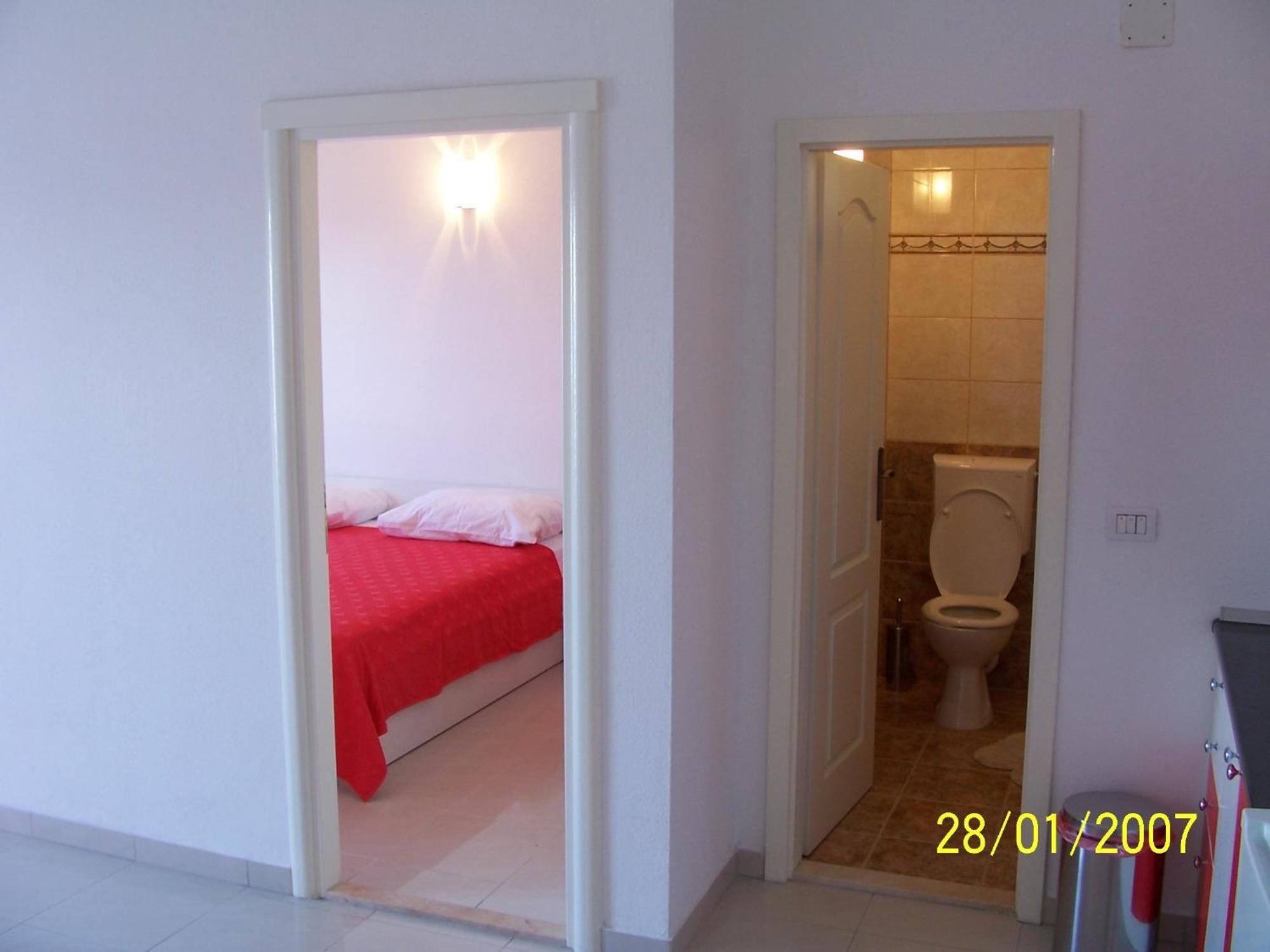 Apartments Perdijic Nemira Omiš Eksteriør bilde