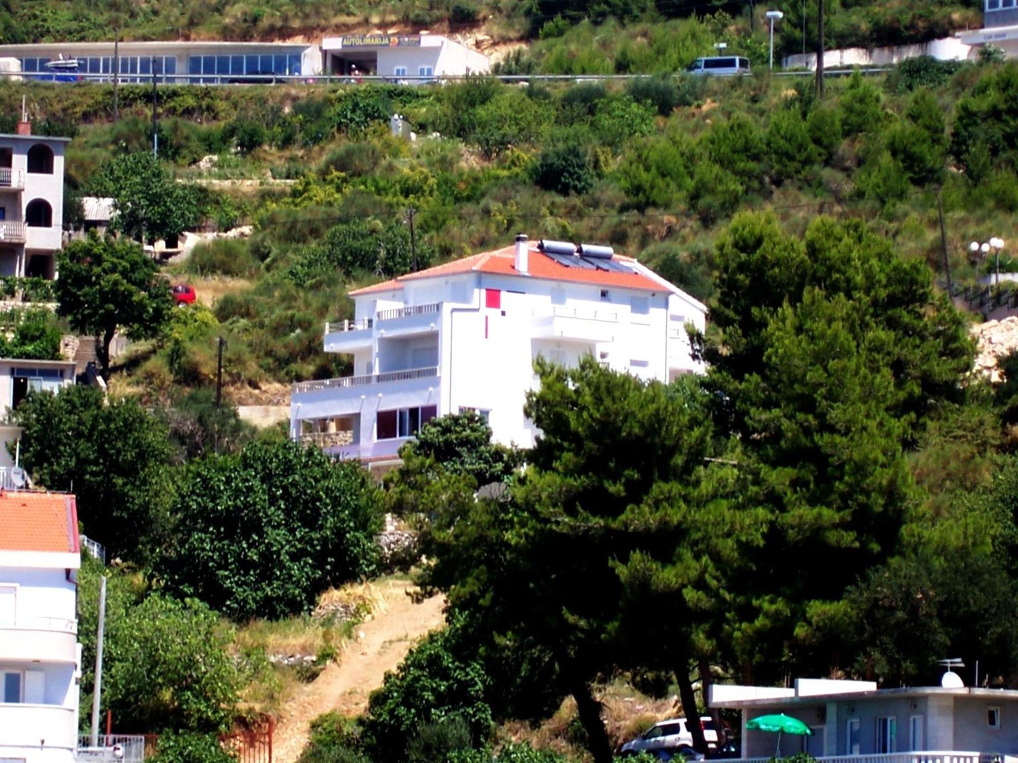 Apartments Perdijic Nemira Omiš Eksteriør bilde